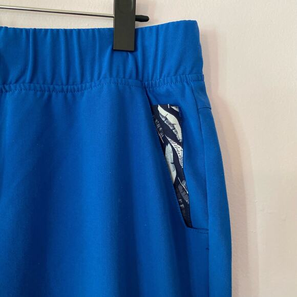 FIGS Women size Medium Tema Performance Wide Leg Scrub Pants Royal Blue Feather - Picture 5 of 9